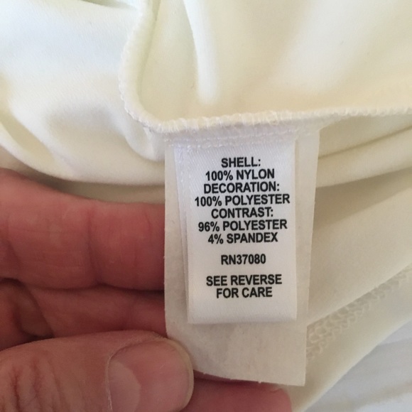 🎁2/$12 NWT VERSONA XL LIGHT YELLOW FLORAL CAP SLEEVE SHEER TOP & ADJUS TANK TOP - Picture 9 of 14